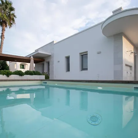 Charming Close To The Beach - Beahost *