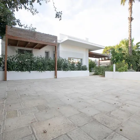 Villa Charming Close To The Beach - Beahost Torre Lapillo