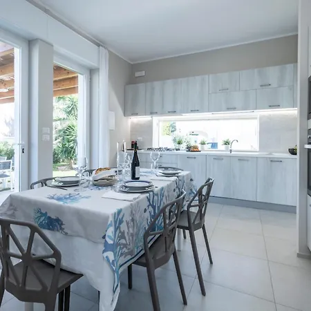 Villa Charming Close To The Beach - Beahost *
