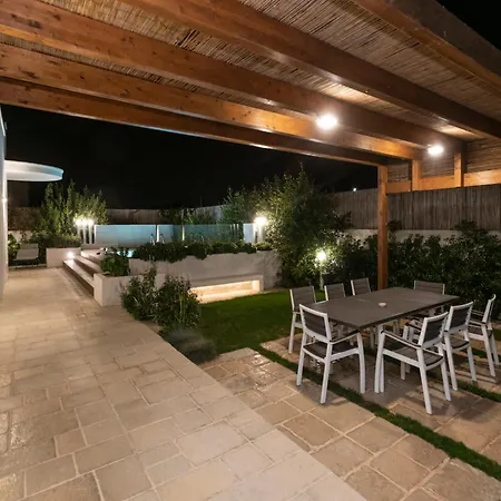 Villa Charming Close To The Beach - Beahost