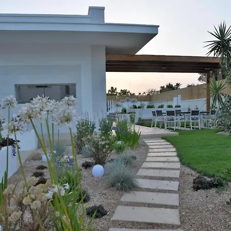 Charming Close To The Beach - Beahost Villa Torre Lapillo